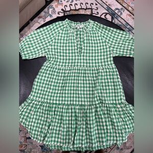 💚🤩NWOT🤩💚BB DAKOTA STEVE MADDEN GREEN AND WHITE TIERED CHECK DRESS SIZE SMALL